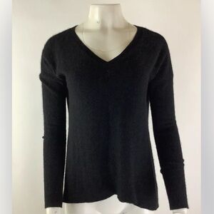 White + Warren Sz S 100% Cashmere V Neck Sweater Black Pullover Hi Low Hem
